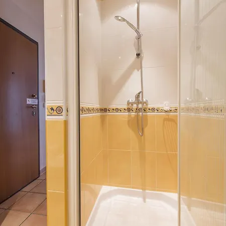 Appartement One Bedroom 100 Mt To Croisette Cannes